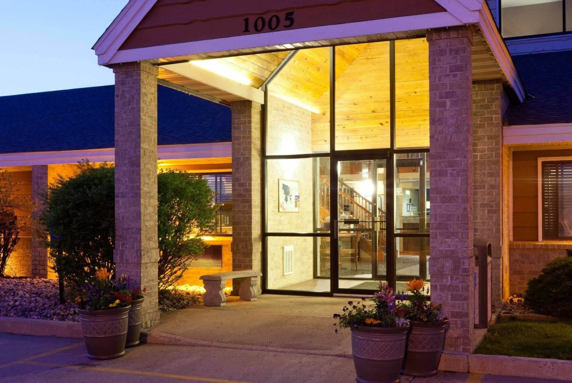 Americinn By Wyndham Spencer Ngoại thất bức ảnh